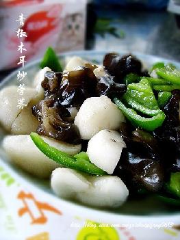 青椒木耳炒荸荠