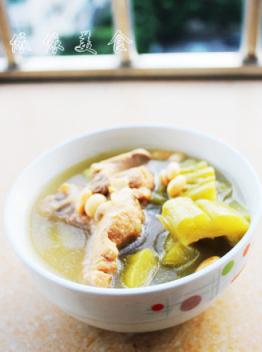 苦瓜黄豆煲排骨鸡脚汤的热量