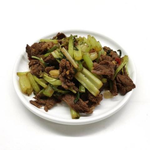 芹菜炒牛肉的热量